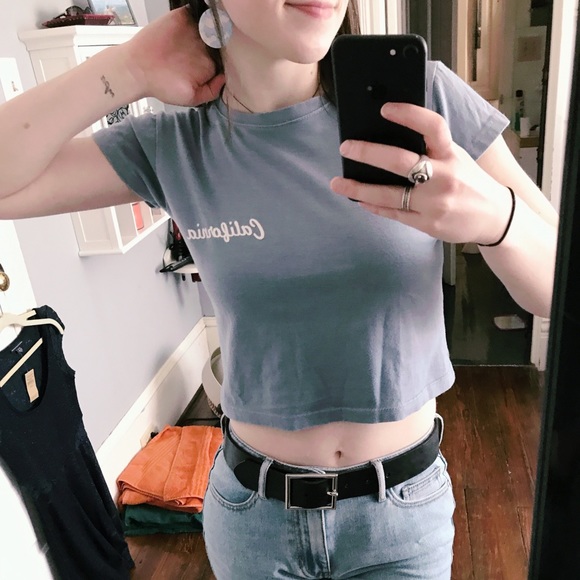 Brandy Melville Crop Top - Picture 2 of 2